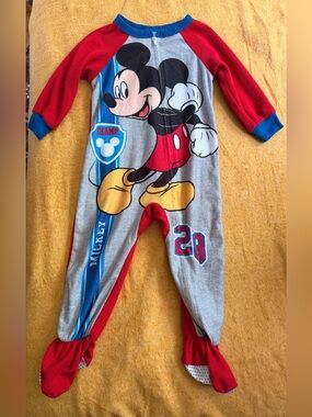DISNEY MICKEY SLEEPER